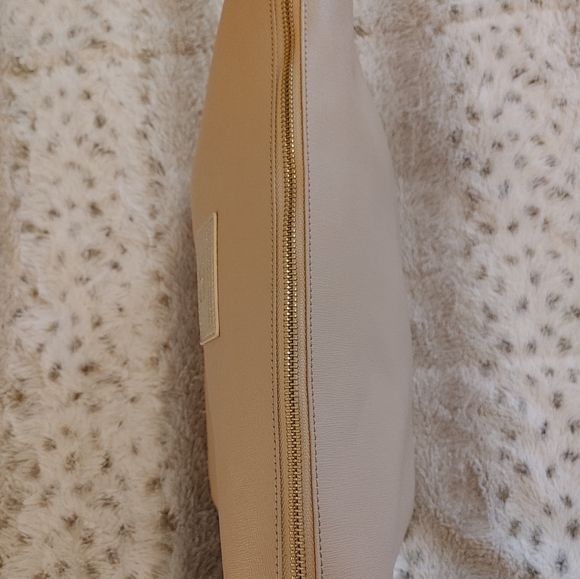 Jacky & Celine Beige Genuine Leather Large Pouch/Case - Picture 3 of 7